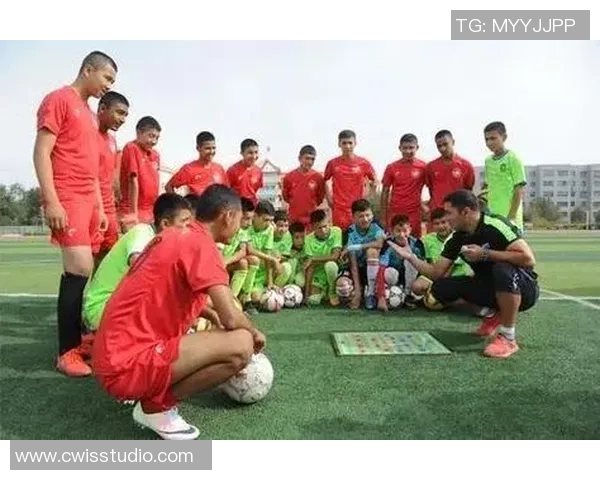 足球训练收费标准解析及不同年龄段的收费对比与建议 足球训练收费标准解析及不同年龄段的收费对比与建议