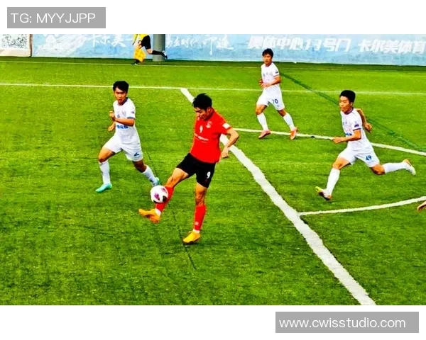 高雄足球热潮来袭青少年踢球活动蓬勃发展助力城市体育文化提升 高雄足球热潮来袭青少年踢球活动蓬勃发展助力城市体育文化提升